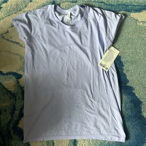 Lavender LuluLemon Swiftly Tech Short-Sleeve Shirt 2.0
